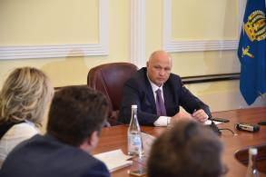 Радик Харисов провел пресс-конференцию