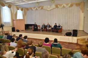В Астрахани обсудили вопросы воспитания и образования юного поколения