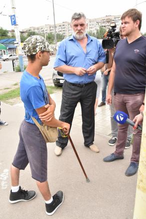 Попрошайничество — серьезная проблема на дорогах