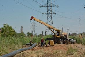 В Трусовском районе меняют участок сетей, обеспечивающих водой сразу несколько крупных микрорайонов