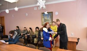 Астраханцы продолжают получать сертификаты на земельные участки