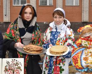 Астраханцы с размахом встретят весну на масленичных гуляниях