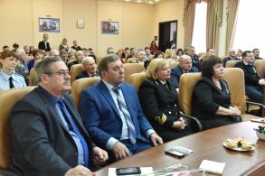 На торжественном приеме отметили заслуги ветеранов, общественников, силовиков