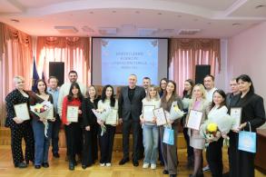 В Астрахани наградили победителей новогоднего конкурса «Украсим город вместе»