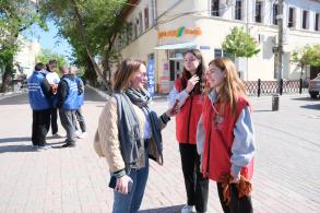 В Астрахани раздали четыре тысячи георгиевских лент