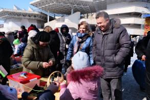 Свыше трех тысяч человек  посетили праздник в честь Масленицы в парке «Аркадия»
