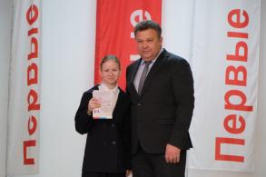 В День воссоединения с Крымом юным астраханцам вручили паспорта