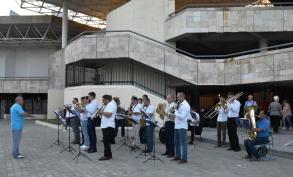 Администрация Астрахани подводит итоги участия в акции «460 добрых дел»