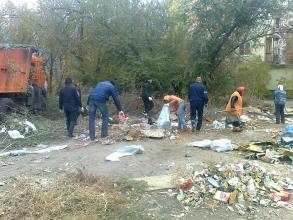 30.10.2015 года на территории Ленинского района по ул. Татищева состоялся "День чистоты".