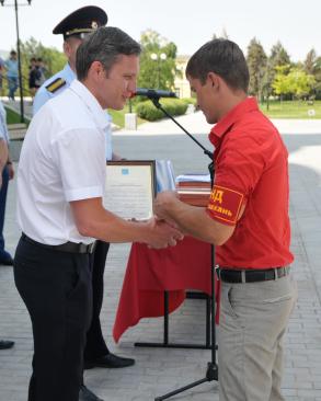 В Астрахани наградили лучших полицейских и их помощников