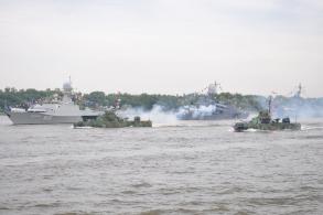 Завтра в Астрахани пройдет генеральная репетиция военного парада в честь Дня ВМФ