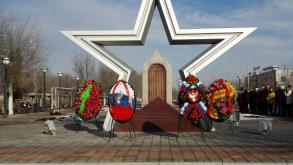 Возложение венков к мемориалам Воинской славы в Трусовском районе.