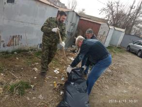 Администрация Трусовского района г. Астрахани провела первый в этом году "День чистоты".