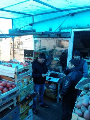 Проведены рейдовые мероприятия в рамках выявления и ликвидации несанкционированной торговли 