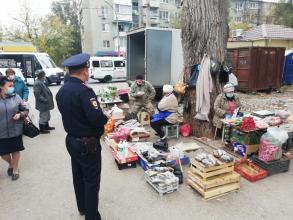 На территории Ленинского района г. Астрахани проведены рейдовые мероприятия по ликвидации несанкционированной торговли и поддержания надлежащего санитарного состояния