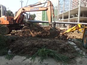 В Автогородке устраняют аварию на водопроводе