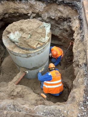 В Астрахани модернизируют 23 участка коммунальных сетей