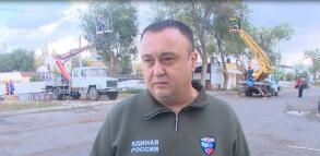 Опиловка деревьев позволила открыть фасады Красной Набережной 