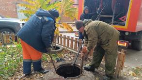 Бригады «Астрводоканала» ежедневно устраняют до 80 засоров на сетях канализации