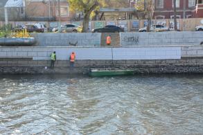 В Астрахани продолжают приводить в порядок внутригородские каналы