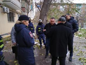 На обрушившемся доме продолжает работать комиссия по установлению размера ущерба 