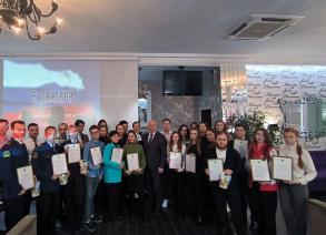 Олег Полумордвинов встретился с астраханскими  волонтёрами