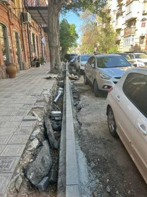 В Астрахани ремонтируют дороги, ведущие к центральной набережной