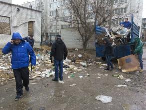 В Ленинском районе прошел "День чистоты".