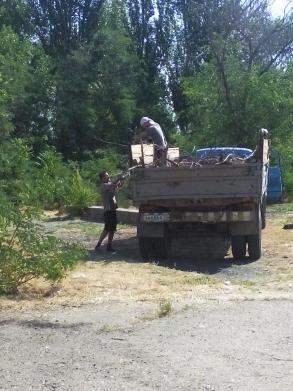 20.06.2015 г. в Ленинском районе прошел "День чистоты" в парке по ул. Даргомыжского, в котором приняли участие сотрудники администрации Ленинского района г. Астрахани.