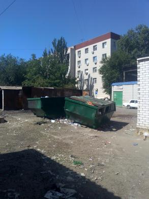 Администрация Ленинского района совместно с МБУ г. Астрахань «Чистый город» произвела зачистку территории по адресу: ул. Бахтемирская, 9.