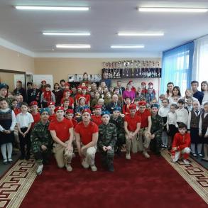 Вручение юбилейных медалей.