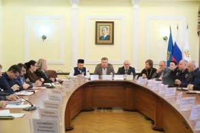 В администрации Астрахани обсудили изменения в миграционном законодательстве