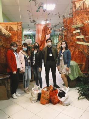 Молодежный совет Управления Росреестра по Астраханской области доставил угощения для животных контактного зоопарка  «Джунгли Хаус»