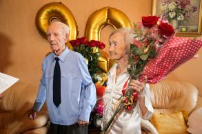 Сегодня поздравления с 90-летием принимала ветеран Великой Отечественной Войны житель Ленинского района города Астрахани Баранова Мария Николаевна/