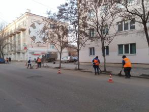 Астраханские коммунальные службы работают ежедневно