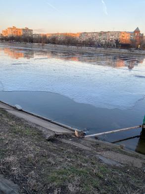Выход на лед запрещен!