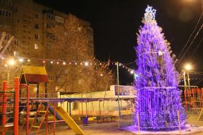 Астраханских окон новогодний свет