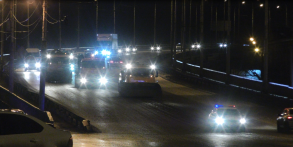 В выходные коммунальщики зачищали мосты и убирали свалки