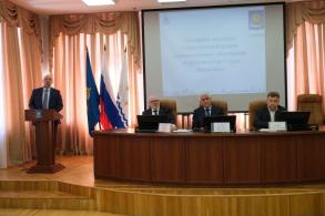 Состояние зеленых насаждений обсудили на заседании общественной палаты в Астрахани