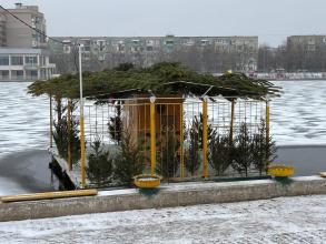 В районах города активно готовятся к проведению крещенских купаний