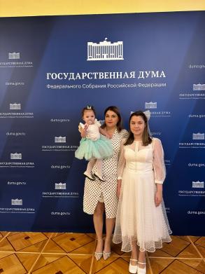 Семью из Астрахани наградили медалями Станислава Говорухина