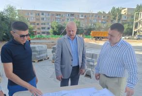 В сквере на проезде Воробьёва уложат светящуюся плитку 