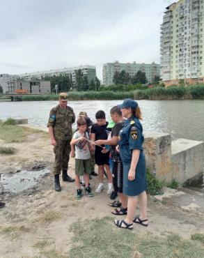 Астраханских школьников учат безопасному поведению