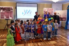 Первые лица Астрахани посетили детские учреждения