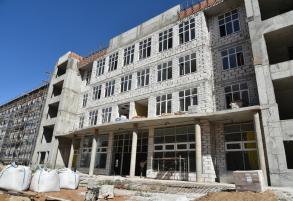 В Астрахани строят школу в рамках нацпроекта 