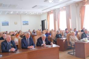 Астраханских предпринимателей призывают украсить фасады их зданий к 9 Мая