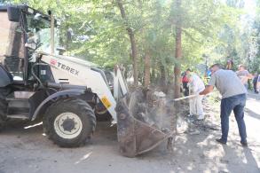 С начала года с улиц вывезено более 30 тысяч кубометров мусора