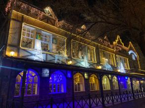 Астраханских предпринимателей приглашают принять участие в новогоднем конкурсе «Украсим город вместе!»