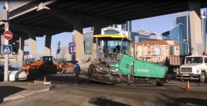 На улице Анри Барбюса продолжаются работы по асфальтированию