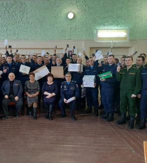 Астраханских солдат поздравили с новогодними праздниками